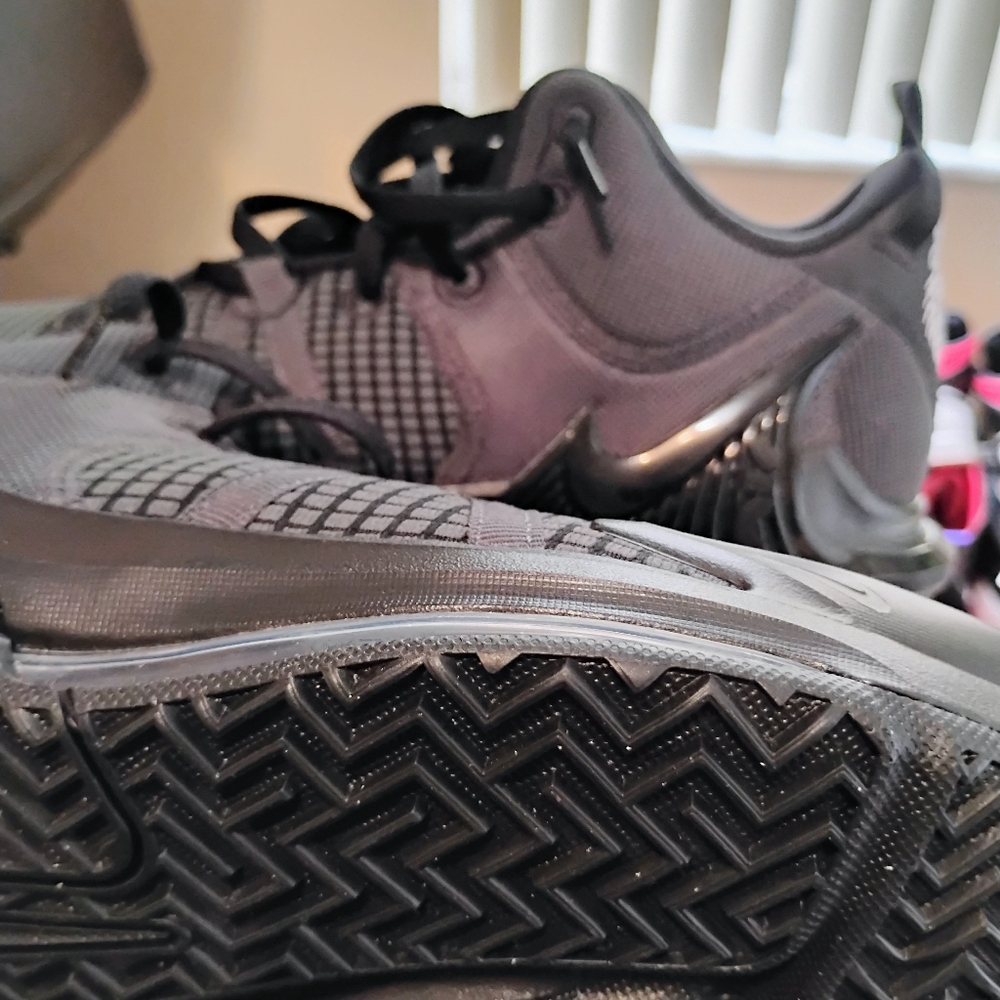 🔥Hot🔥 New Nike LeBron Witness 7 Black Diamond Classic 13 - Picture 6 of 8